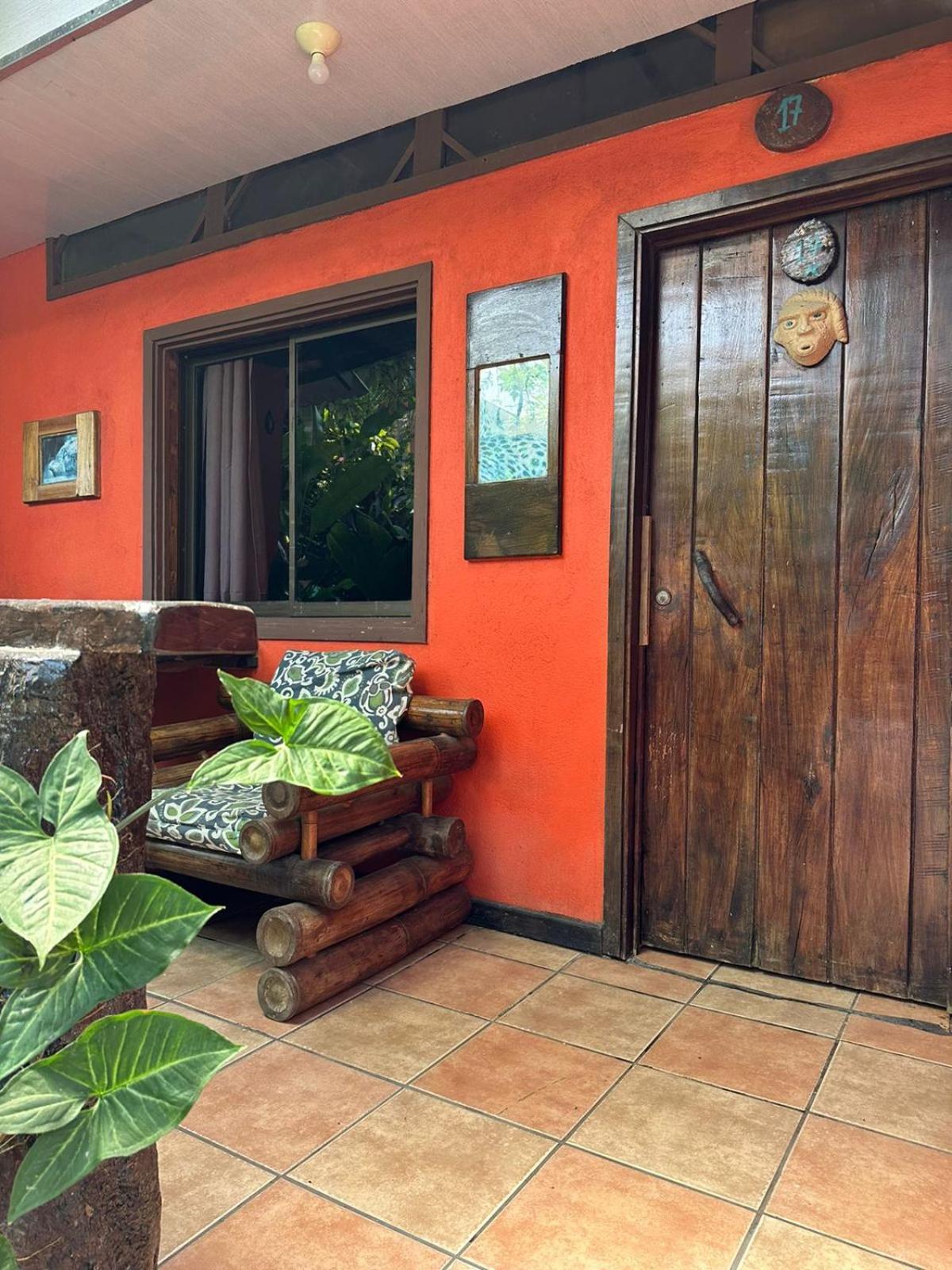 Playa Negra Brewing Beachfront Hotel Puerto Viejo de Talamanca Exterior foto